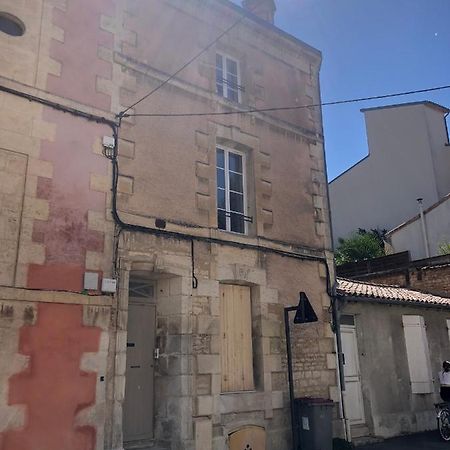 Le Bjorn - T1 chaleureux refait à neuf - Centre Niort Exterior foto