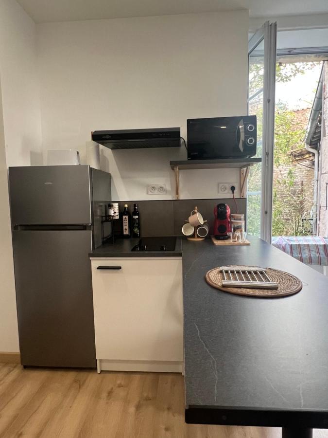 Le Bjorn - T1 chaleureux refait à neuf - Centre Niort Exterior foto